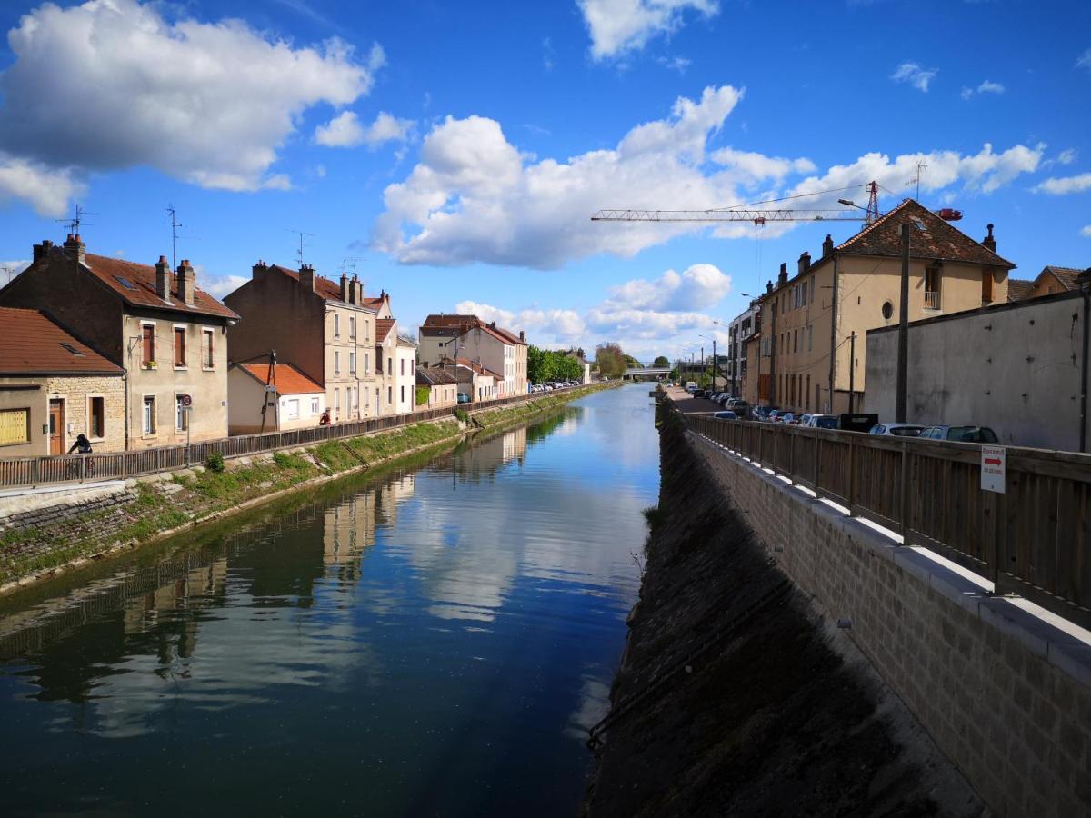 Appartamento Au 4 Le Long Du Canal Avec Parking Digione Esterno foto